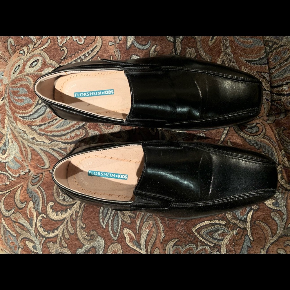 Boys dress shoes literally wore just in the church size 6.5